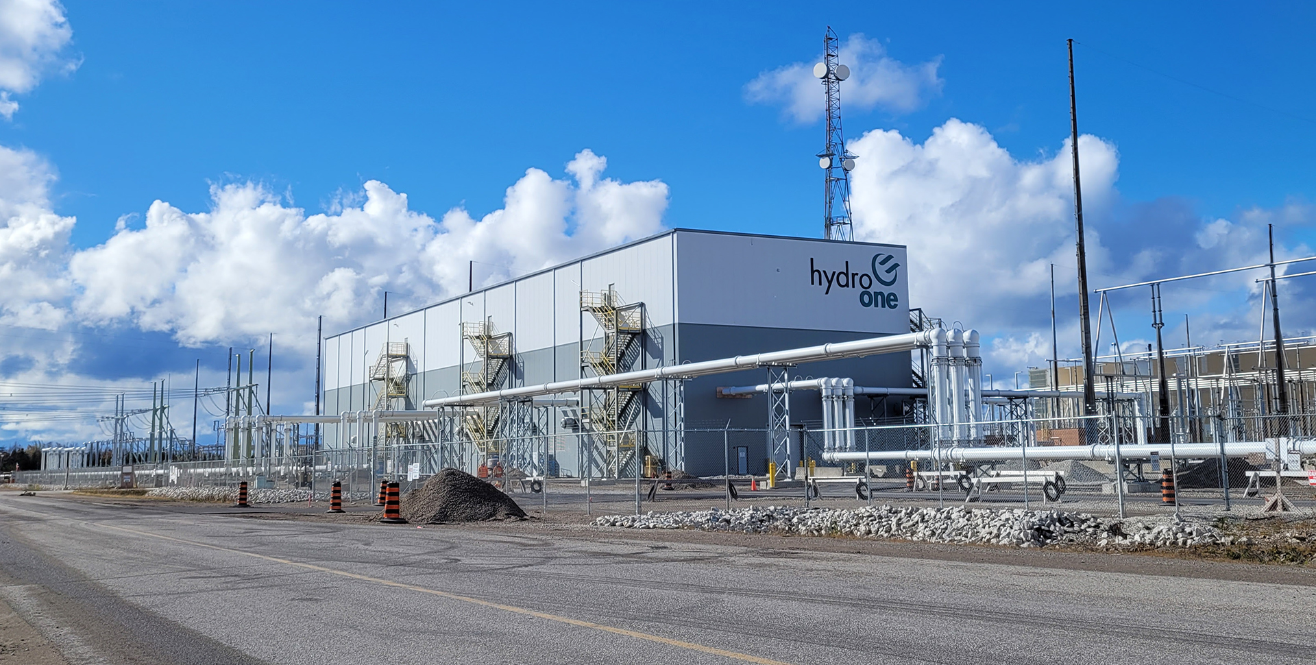 500 kV GIS and Relay Building